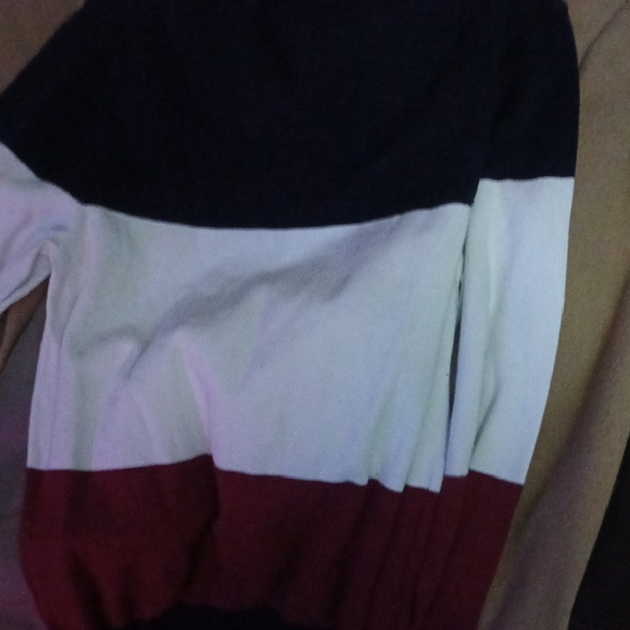 Tommy Hilfiger Men's Red, White, and Black Crewneck Sweater - Picture 4 of 4